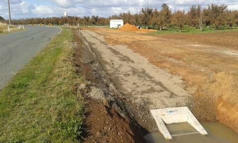 Channel Rd Shepparton photo 2 pipes being installed May 2015