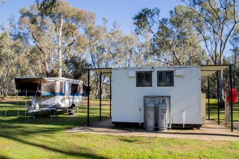 Vic Lake Caravan Park-8051
