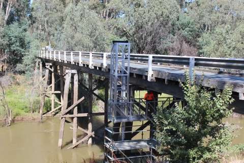 Watt Road Bridge works