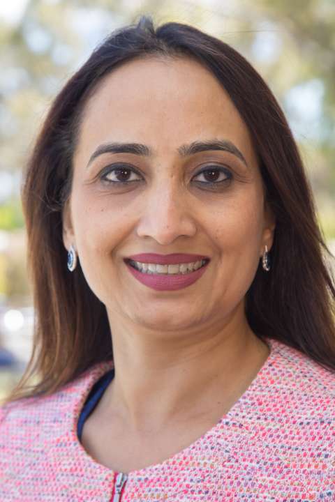 Councillors 2016-2020 - Seema Abdullah - Colour