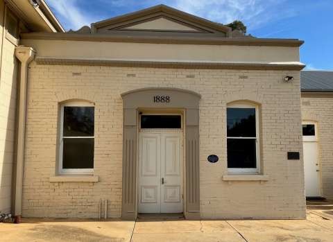 Mechanics Institute and Memorial Hall